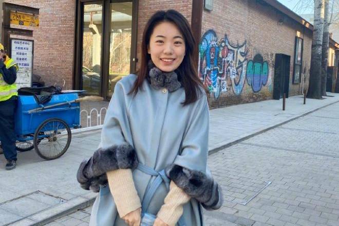 “天才少女”蒋方舟人设崩塌：成名之路充满争议 致歉无法服众