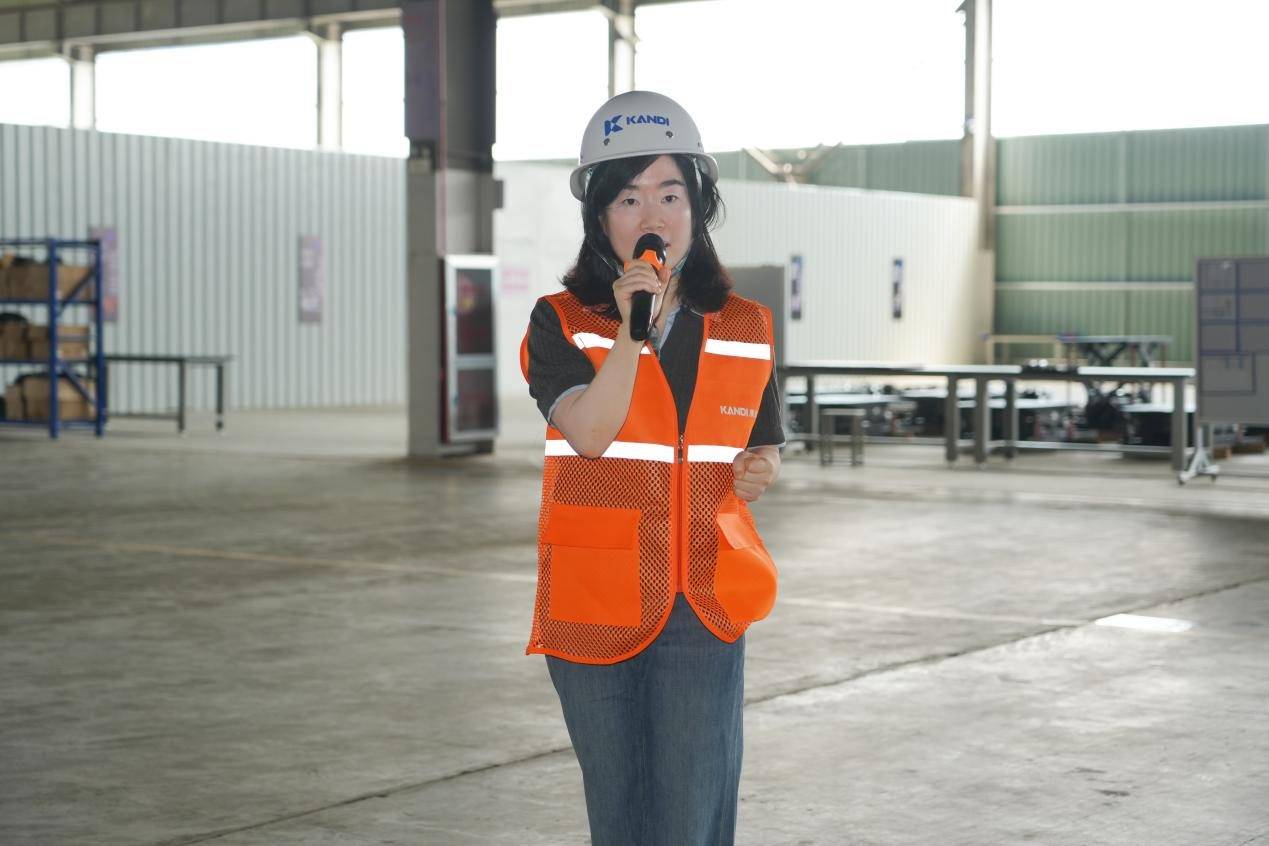 《康迪科技临安换电基地正式投用 重卡换电装备迈入规模化制造时代》
