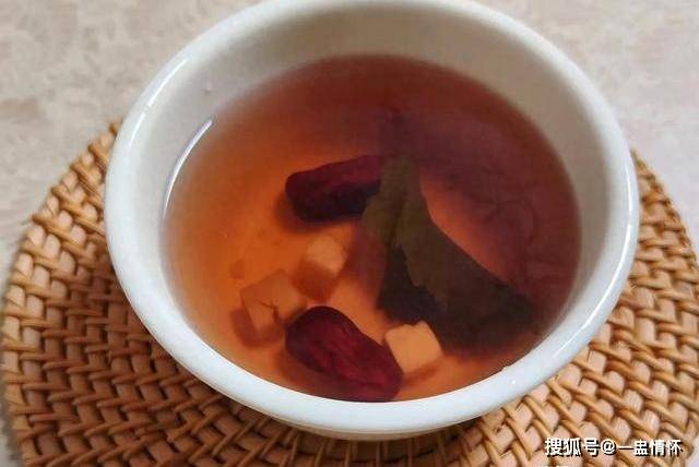 三伏天排寒湿全靠它！坚持喝紫苏水的3个绝妙搭配，湿气全无，一身轻松