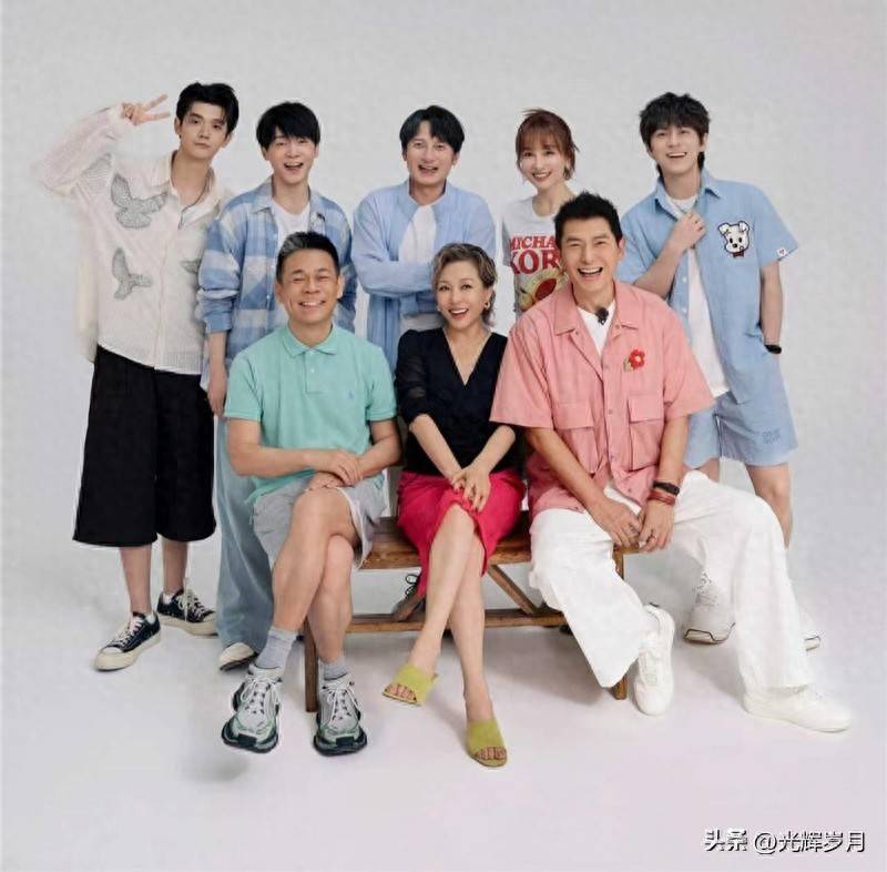 原创            别被名字骗了！《快乐老家》根本不是纯养老综艺，一群年轻人出镜