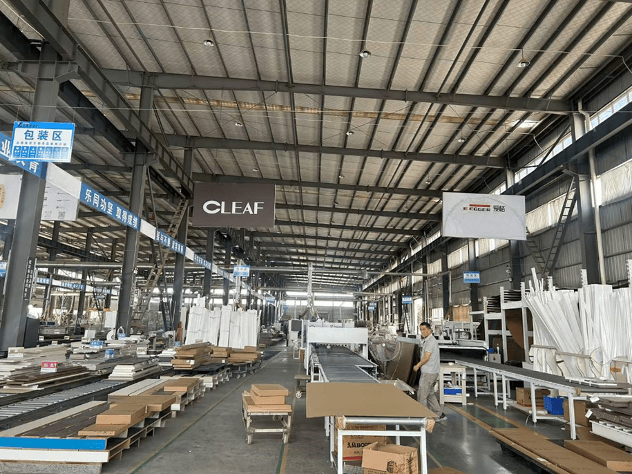 标题: 海乐美家居自有工厂全屋定制生产现场 - 说明 海乐美家居自有工厂全屋定制生产现场