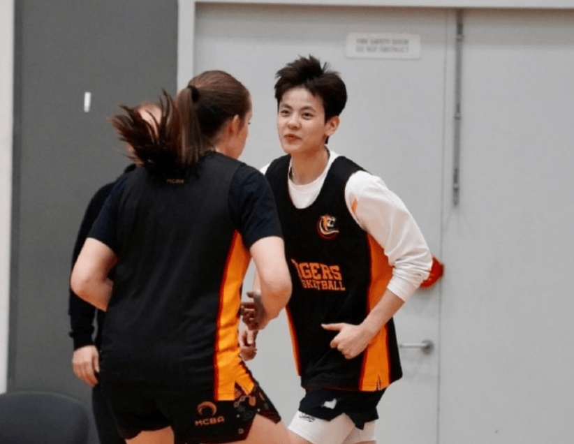 官宣退出季后赛！中国女篮召唤，杨舒予只能回归