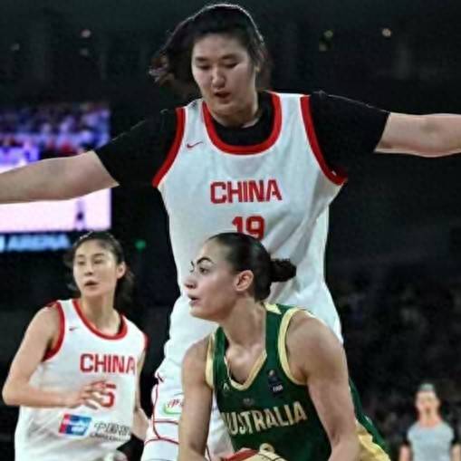 中国女篮迎战非洲霸主！张子宇终于迎来硬仗检验！王思雨披挂上阵