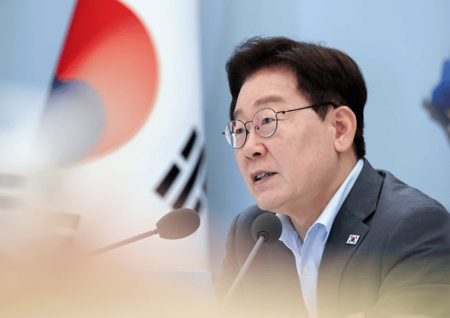 韩媒：韩国足协被搜查前一天 曾遭总统李在明点名批评