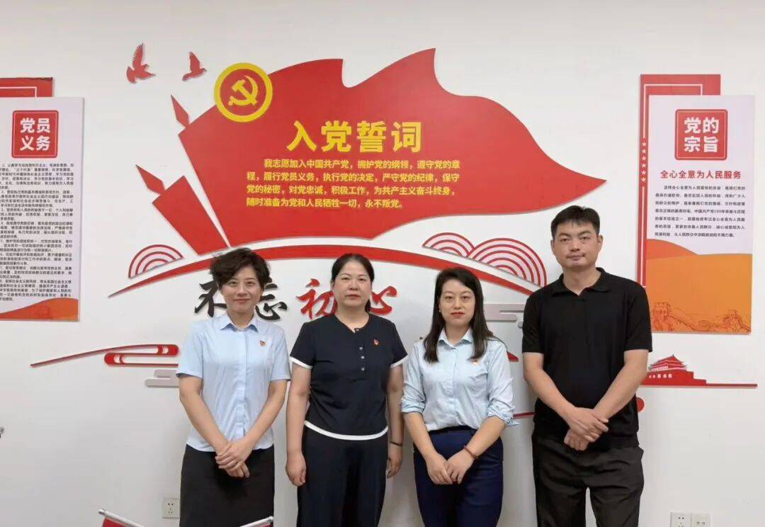 光明护航,幸福红旗 光明护航,幸福红旗