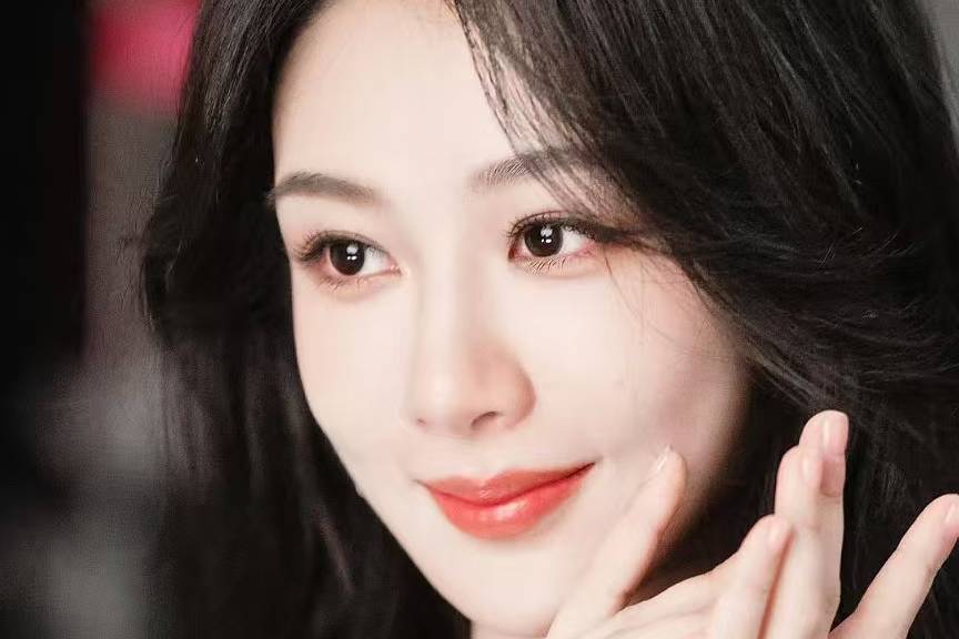 传《扫鼠岭》改女警接洽杨紫,小说影视化“性转主角”合适吗?