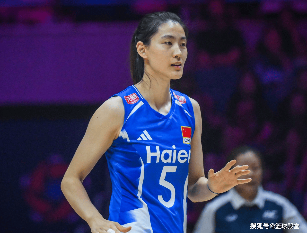 中国女排横扫伊朗晋级
