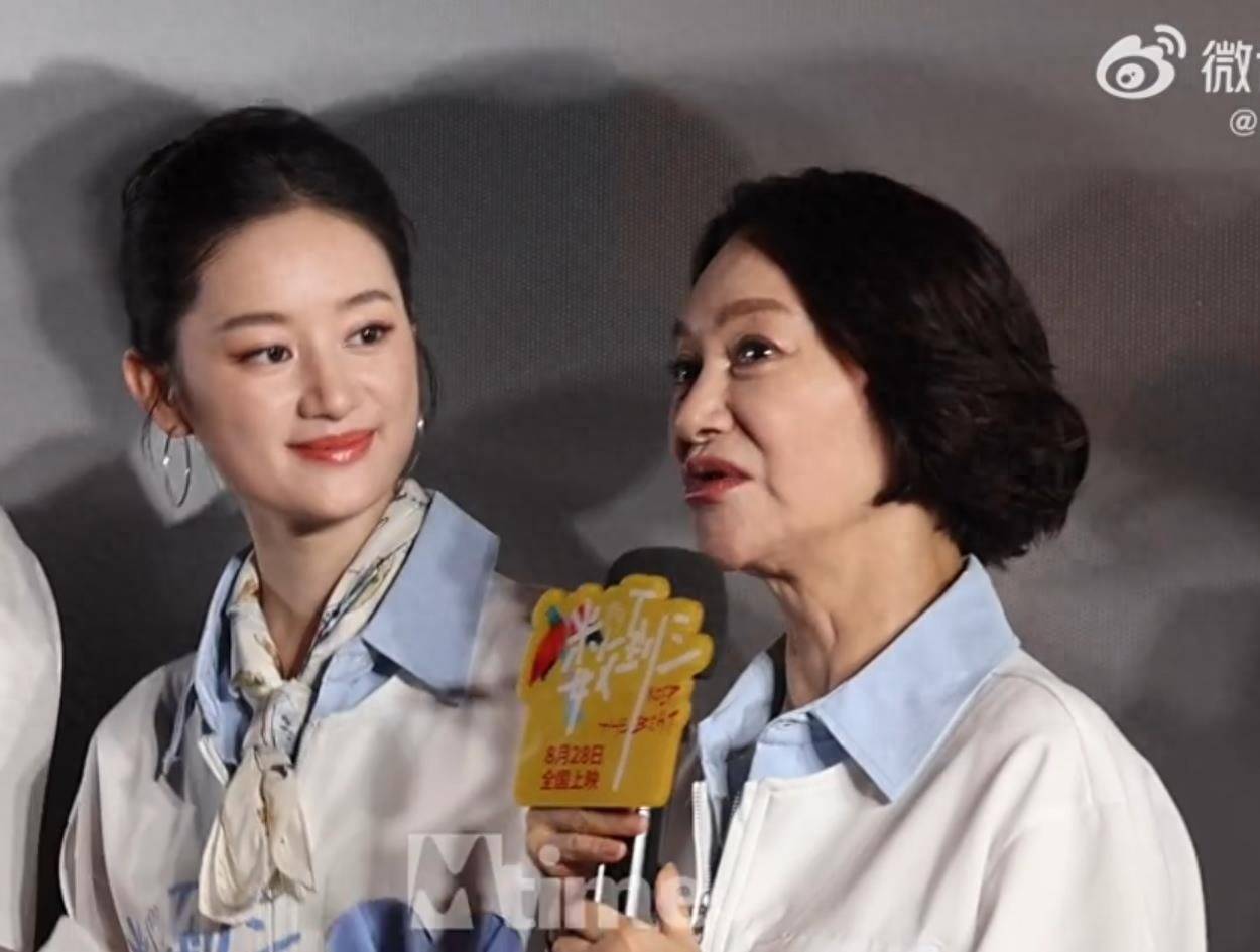 原创            惠英红郭晓婷同框，惠英红回应两人长得像，称“第一次看到她我自己都惊讶，怎么会那么像我年轻时候那个样子”