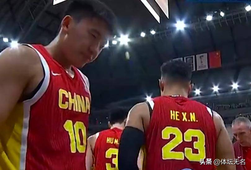 28日凌晨世预赛：卡塔尔惨败，中国男篮5人满分，苏群建议打双塔