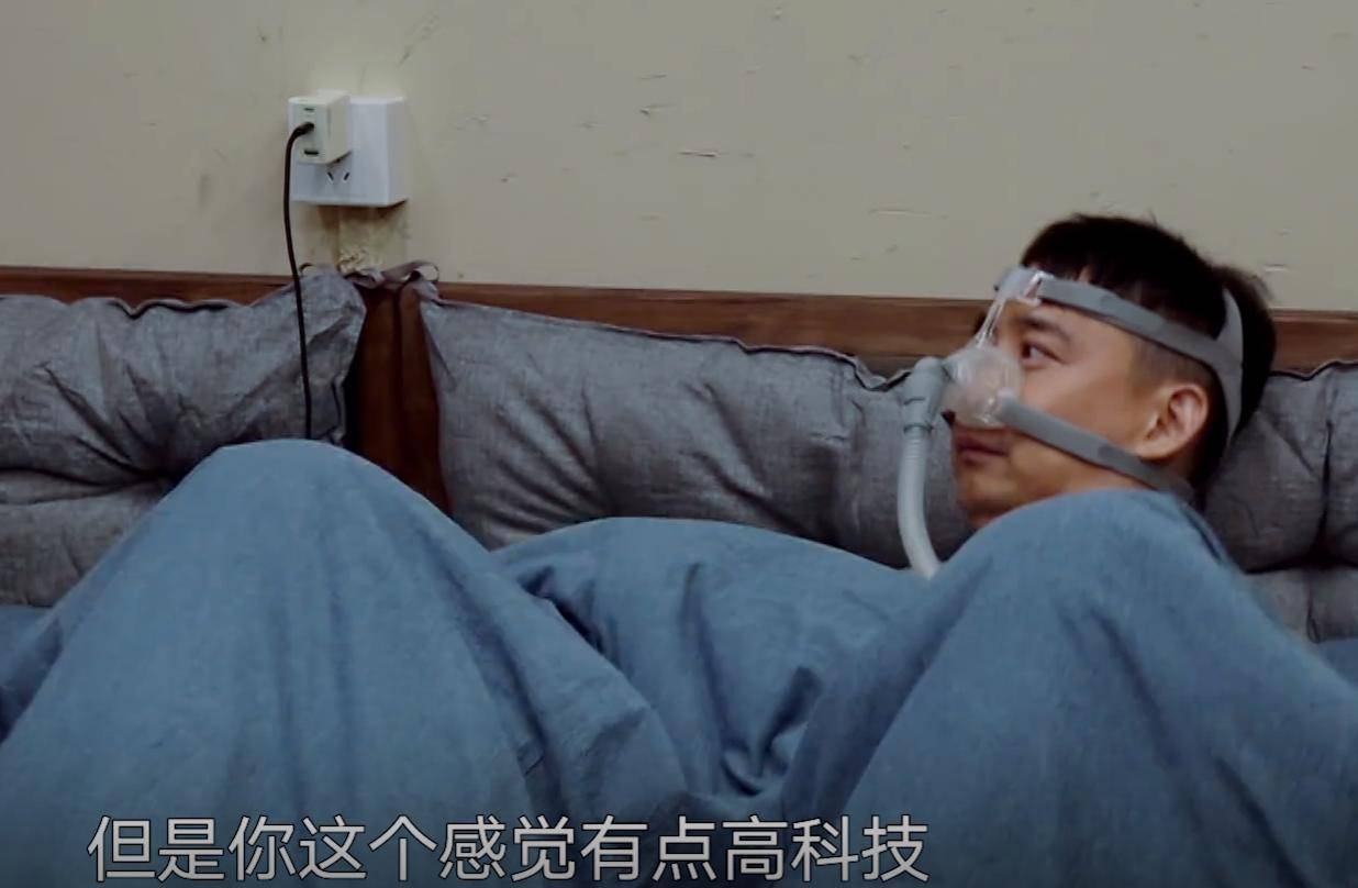 原创            黄磊自曝不再录制《向往的生活》，56岁戴呼吸机的他，看透了太多
