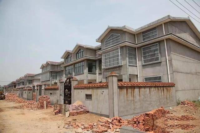 3亿人的退路没了？农村宅基地两个“不允许”，老家房子还能留吗