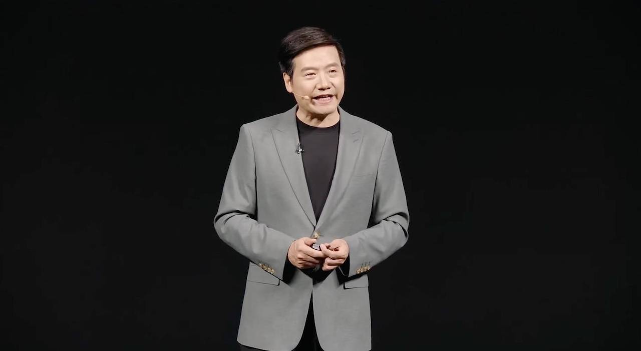 4分钟锁单破万!小米增程新车降3万开卖,升降顶地暖都加上了
