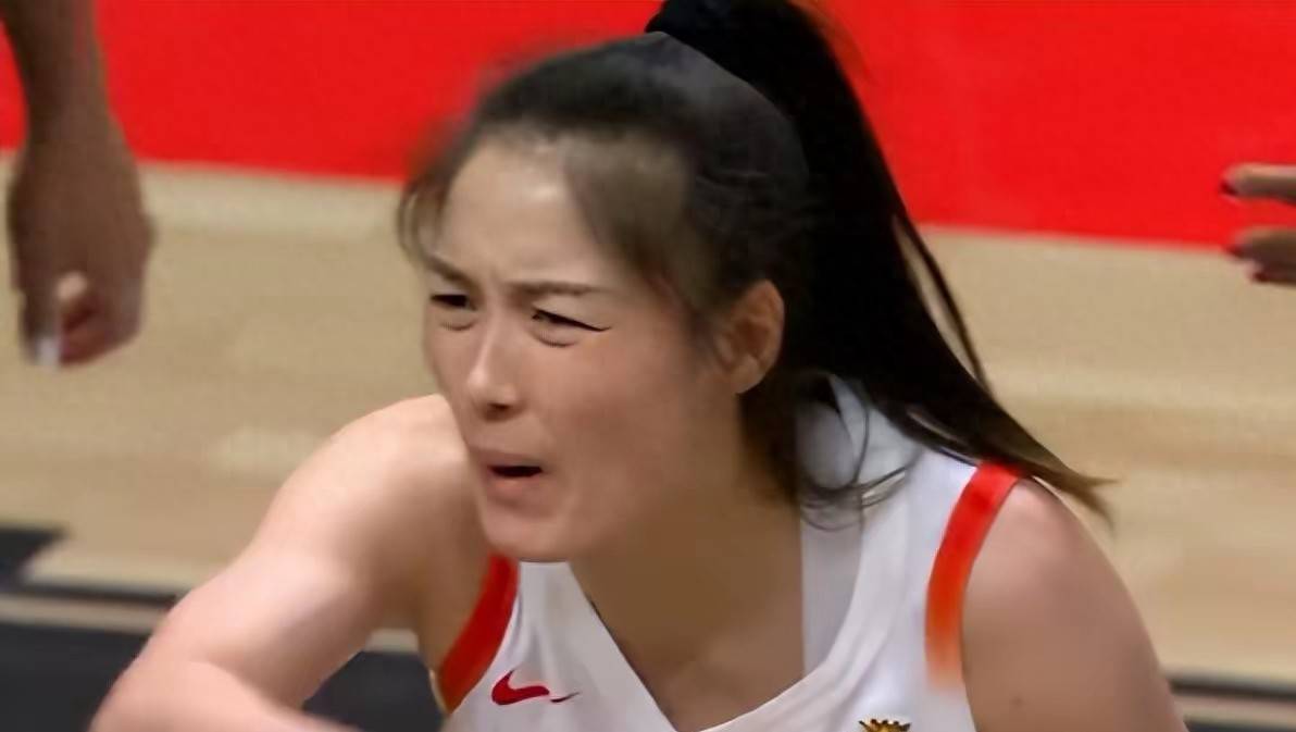 女篮29分惨败法国！没想到韩旭赛后这么说，张子宇打的"太软"