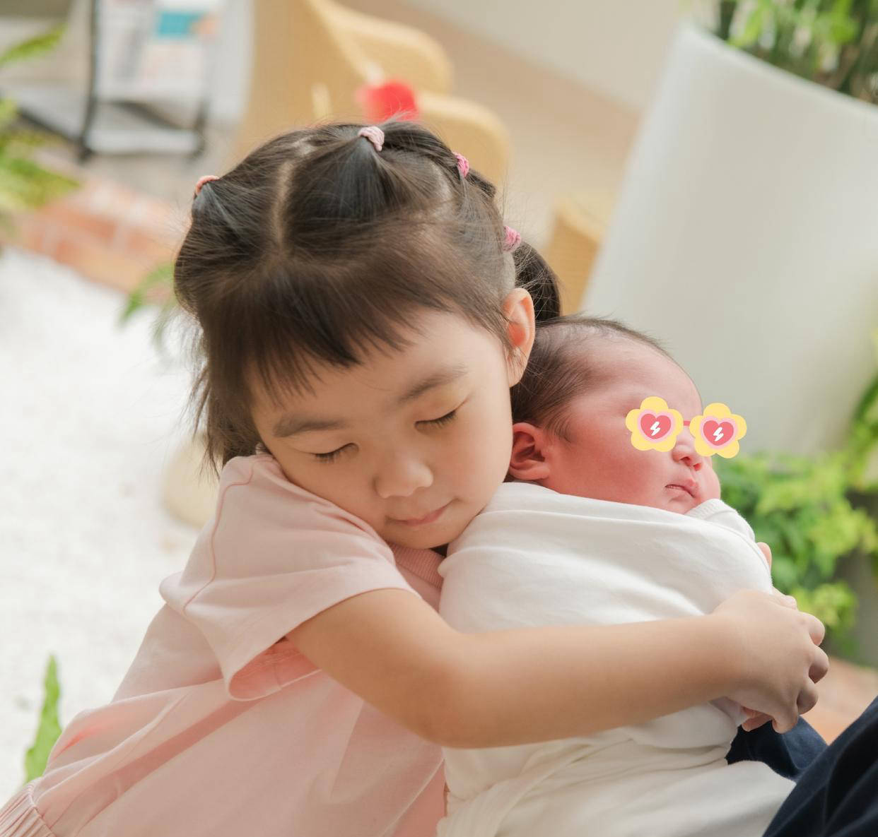 恭喜！中国花样滑冰女神李子君迎来二胎，29岁儿女双全幸福美满