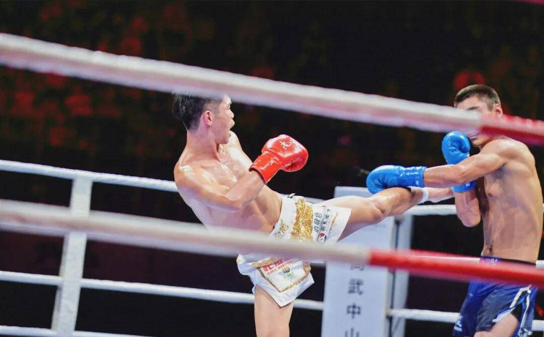 程茂搏击三将角逐尚武雄风：金鹰、黄源哲双双获胜，刘月儿虽败犹荣