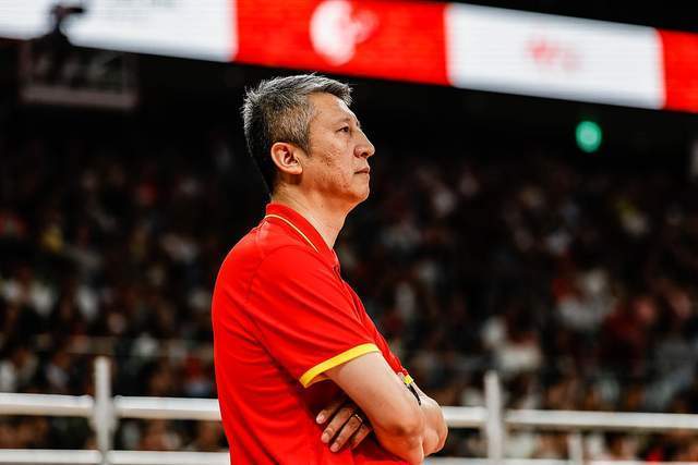 中国男篮惨败日本无缘亚运决赛！最多落后35分，连续两届亚运丢金