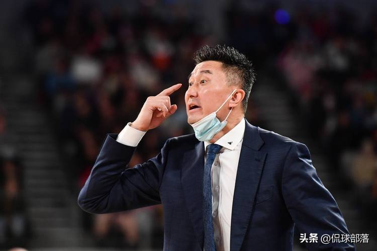 中国男篮官方表态！郭士强下课进入倒计时？两人可随时接班