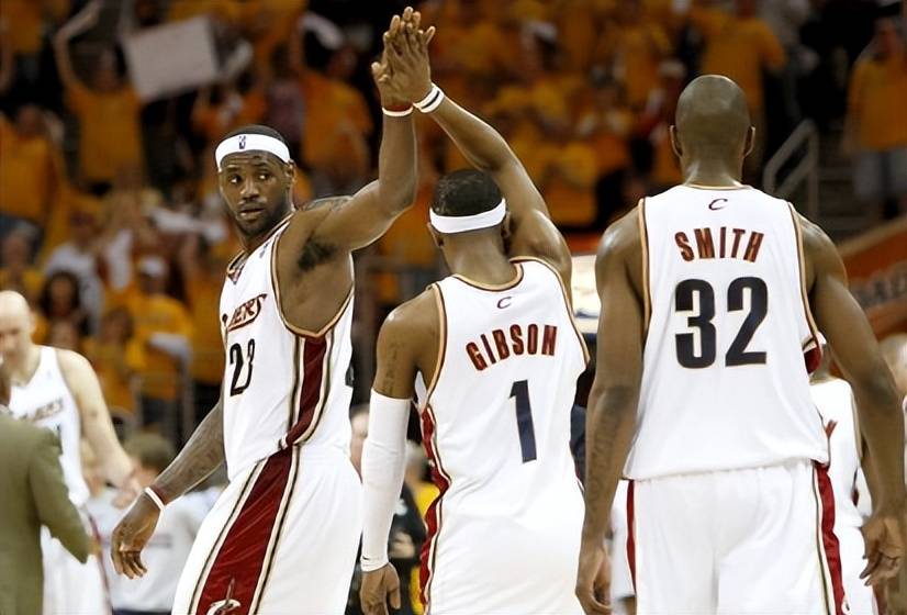 NBA最遗憾的五支无冠球队,73胜勇士成笑柄，67胜马刺被天赋碾压，65胜火箭毁于一条腿筋