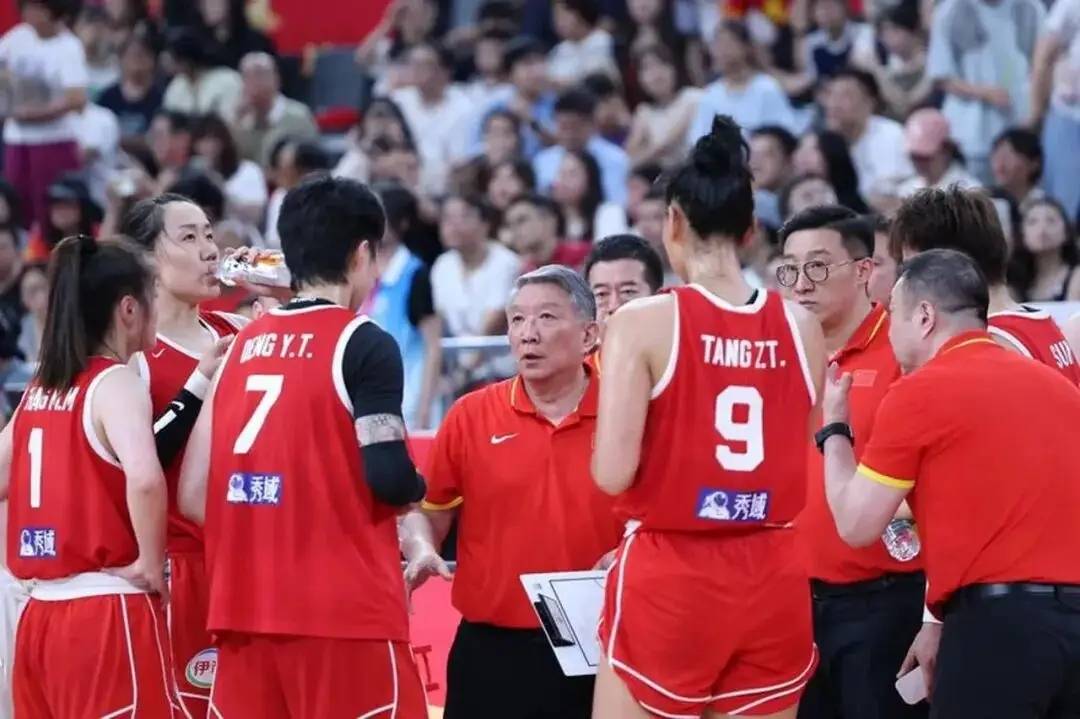 被韩国爆冷击败，中国女篮无缘亚运决赛，输球罪人揪出，宫鲁鸣被喊下课