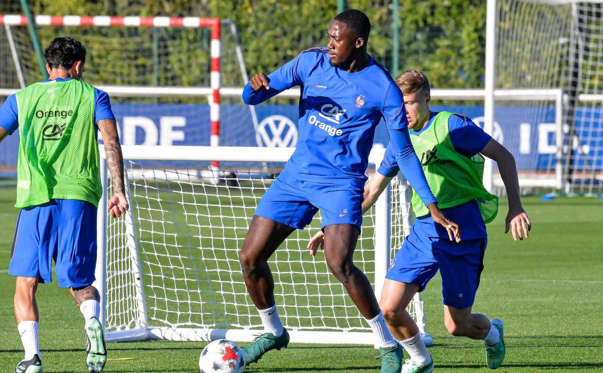 欧国联：法国队强势出击，土耳其能否抵挡巨头压力？