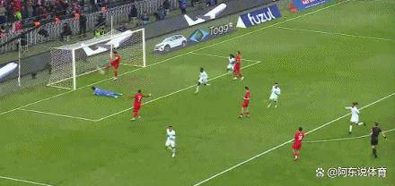 法国1-0土耳其，姆巴佩进球后左膝拉伤退出法国队！齐达内亲口说情况不太好