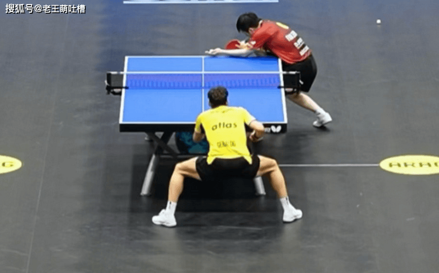 东斯