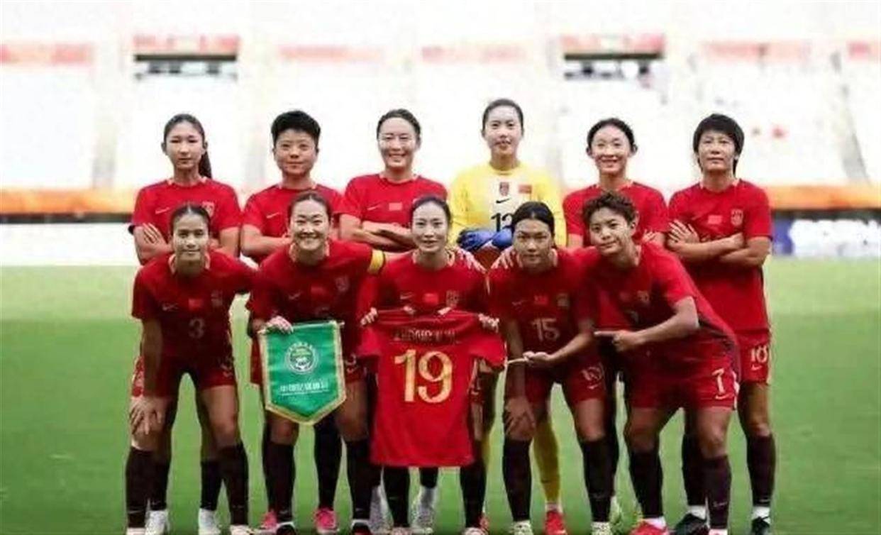 10.3日：中国女足0-1韩国！听听媒体专家赛后如何评价，输得一败涂地
