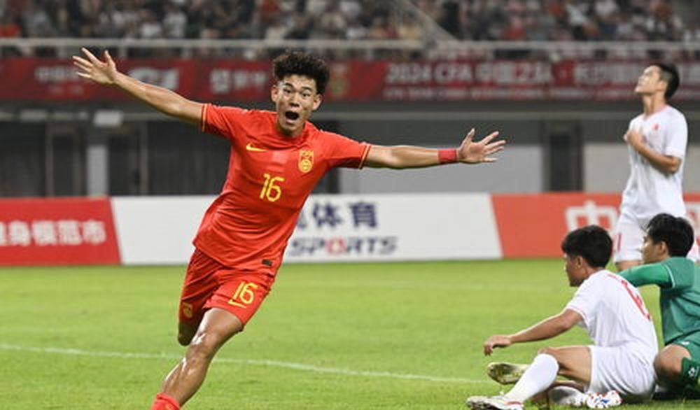 10月5日：基本功差距明显！亚运乌队传球精度碾压国足，孔特成国安外援传球标杆