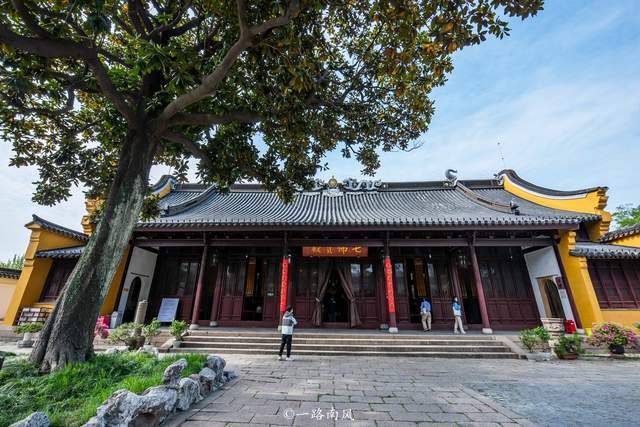国庆出游为何花钱买罪受?真相扎心:成年人只是急需逃离两点一线(图4) 国庆出游为何花钱买罪受?真相扎心:成年人只是急需逃离两点一线(图4)