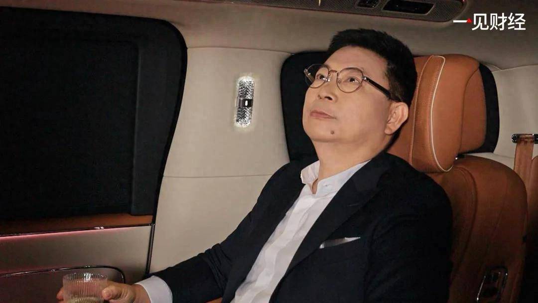 刚被华为放到“五界”之首，尊界就出问题了