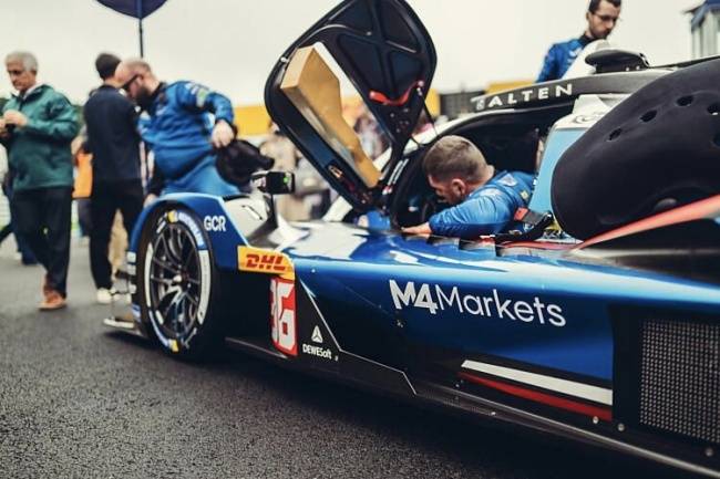 M4Markets携手Alpine耐力车队亮相富士赛道 聚焦赛车运动合作与团队精神