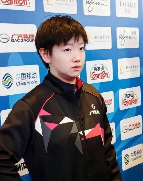 孙颖莎大爆冷，赛后真实发言字字催泪，难怪萌生退意 央视早有预料