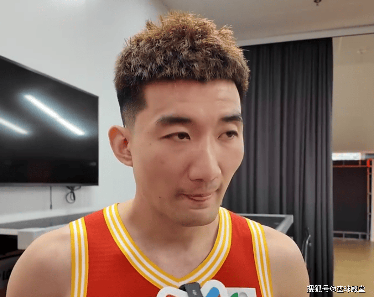 广东出征仪式采访！朱俊龙谈伤势，胡金秋提磨合，孙铭徽强调担责