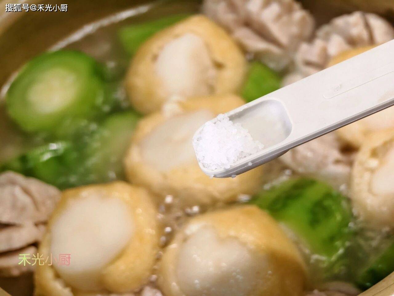 深秋天热不想炒菜？煮这道丝瓜肉丸汤，一锅出鲜美清爽(图10)