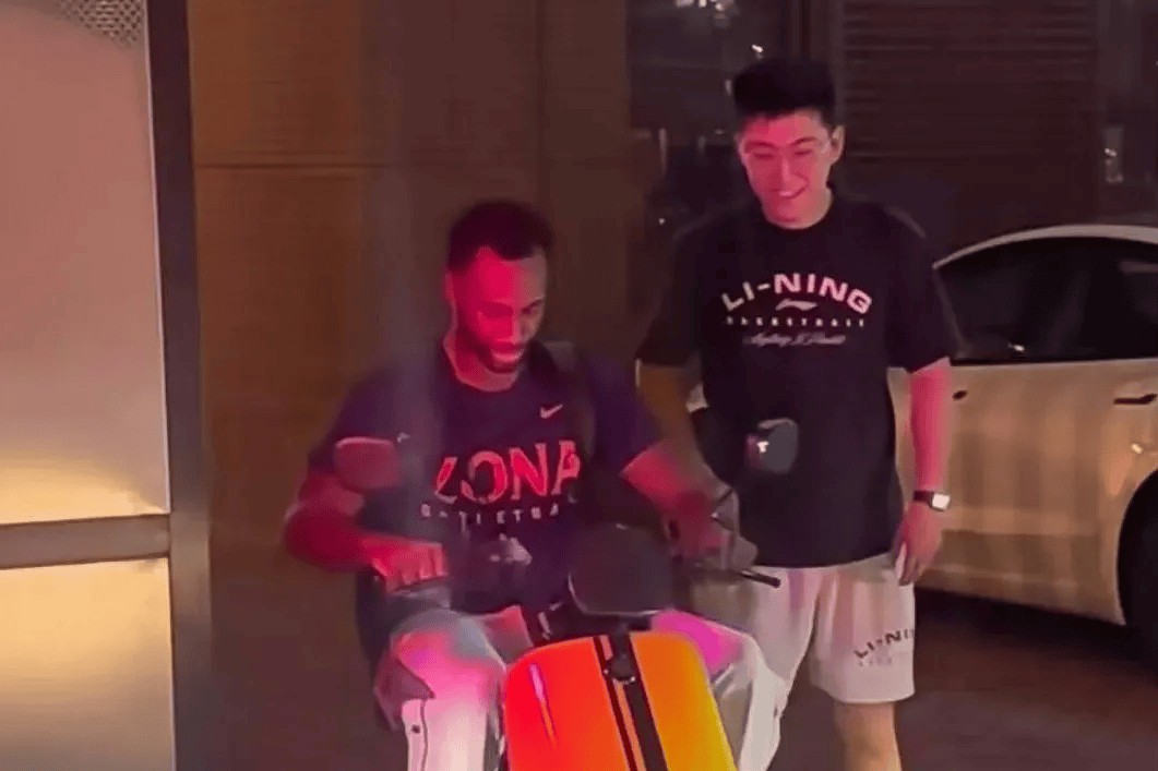 CBA三消息，弗格学骑电动车，周琦赵睿喜提豪车，广东总经理3选1
