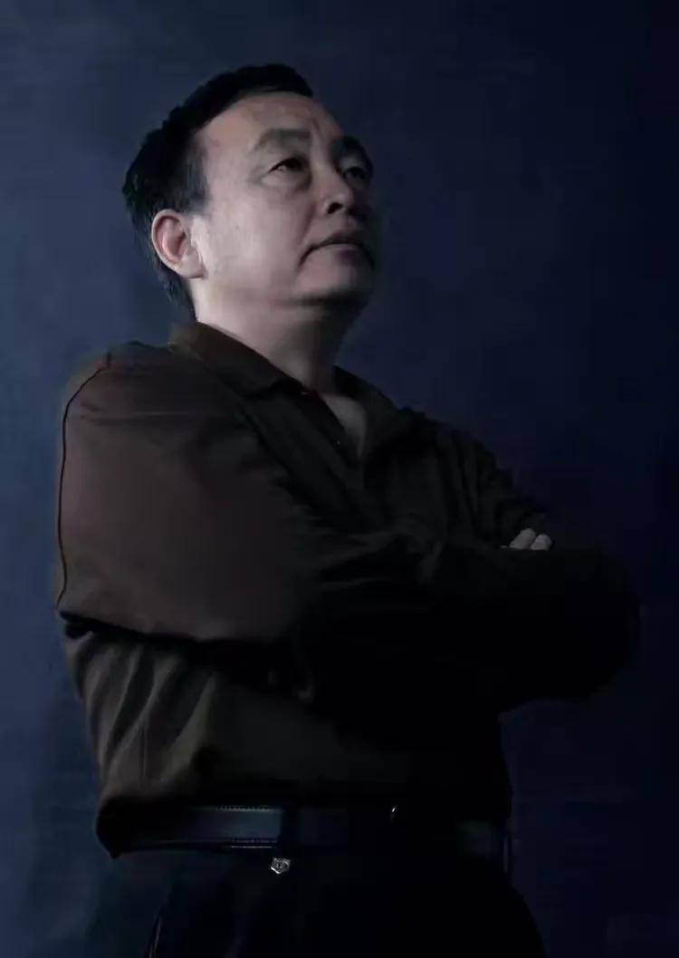 共和国十佳杰出艺术人物——成风刚(图2)