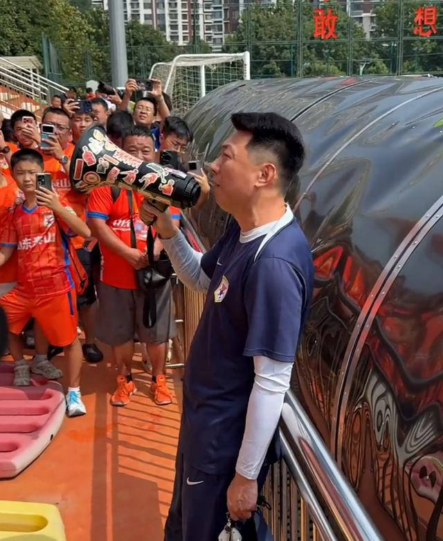 对成都绝不会手下留情！泰山主帅和队长均为大连人：三大荣誉在此争夺