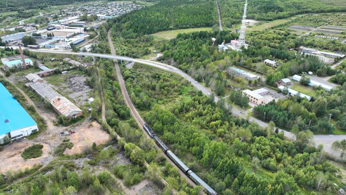 穿行林海50载 一趟“慢火车”跑通采山客的致富路