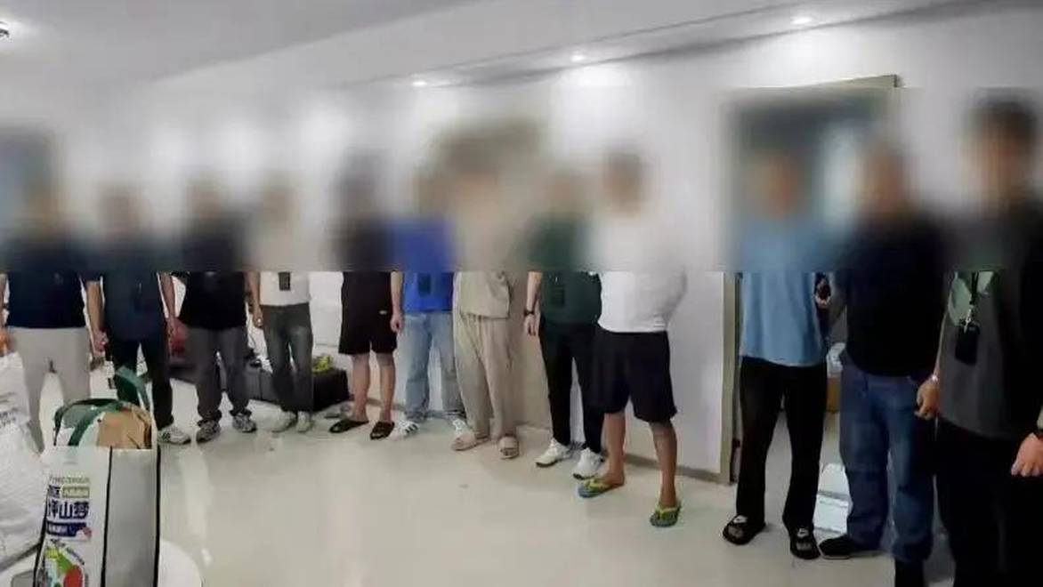 深圳警方彻底捣毁一贩毒网络！33人在多地被抓！“通过熟人介绍大肆牟利”