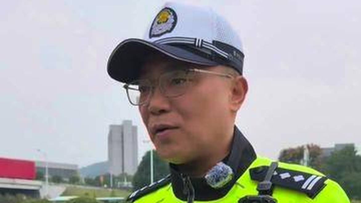服务区“敲窗提示”覆盖全市高速，南京交警前置预警严防货车带“病”上路
