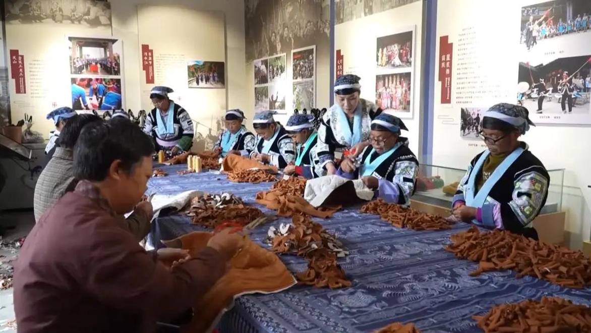贵州6000只苗绣“小羊”要去故宫“过年”了