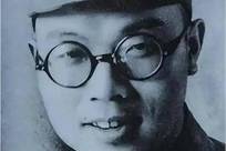 叶挺1940年愤然出走震惊新四军，项英屡次提出离开，主席拍桌怒斥：不想干就滚