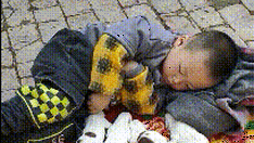 搞笑GIF：我也不知道为什么，前女友竟都成为了好朋友
