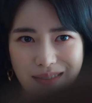 不是“毒妇”的妍珍，才真“无代餐”