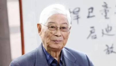 顾明远最新演讲：从“育分”转向“育人”
