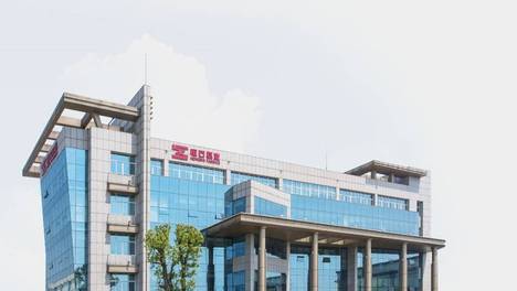 振石股份从香港退市到沪市再战：业绩滑坡与关联交易隐忧