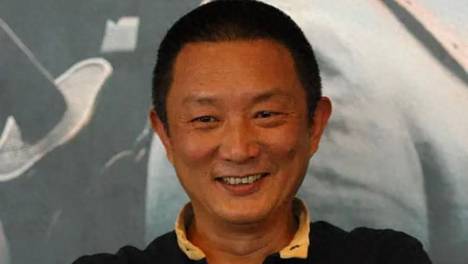 五段婚姻8个女人一个没留住，68岁和痴呆老母为伴，如今他后悔吗