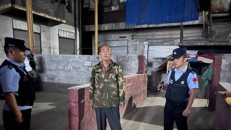 一面锦旗，跨越豫滇：民警深夜巡逻救下欲赴缅老人，家书千里寄信感谢