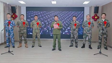 红星闪耀、共享荣光，襄阳市社会福利院开展八一建军节主题活动