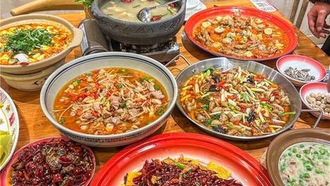 成都正宗江湖菜去哪吃？姜岩·火爆自贡菜给你答案